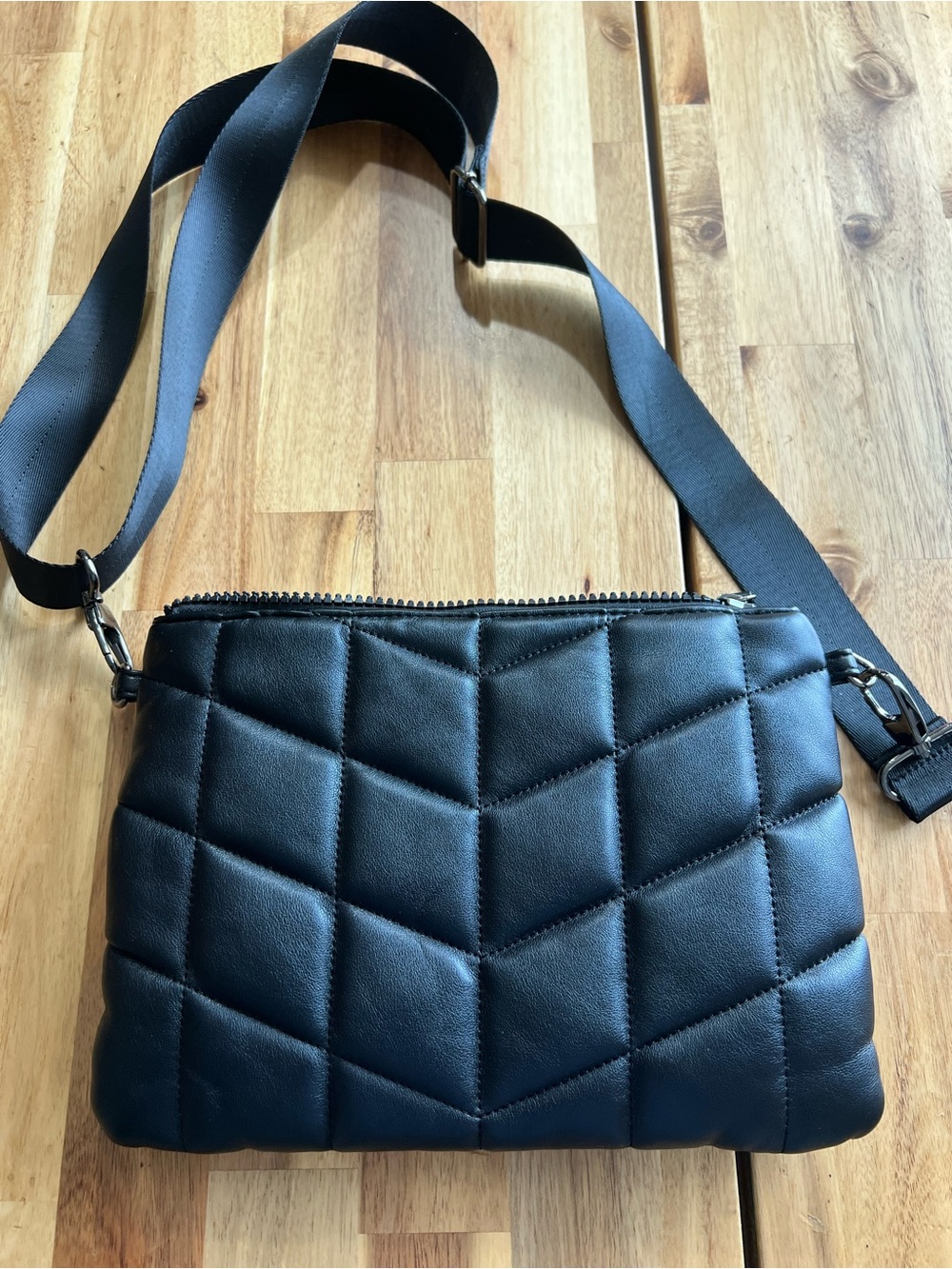 Sondra Roberts Squared Black Quilted Crossbody Bag Puffer Style - Picture 6 of 8